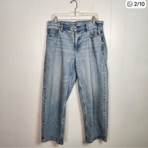 American Eagle Barrell Jeans Stretch Womens Size 10 Regular Denim Low Rise Light